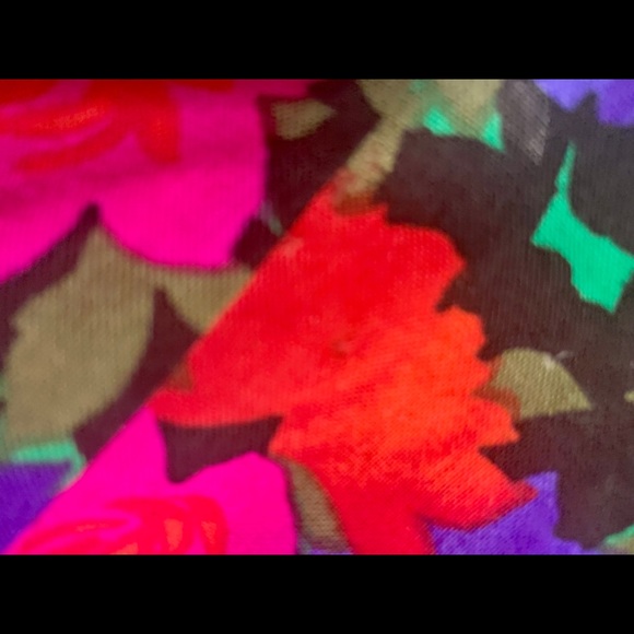 AKRIS PUNTO Sax 5th Ave. blouse. - Picture 5 of 5